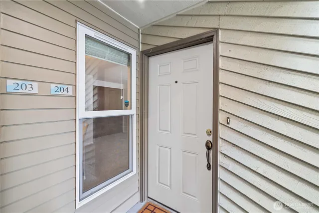 $498,000 | 200 Mountain Park Boulevard Southwest, Unit A204, Issaquah, WA 98027