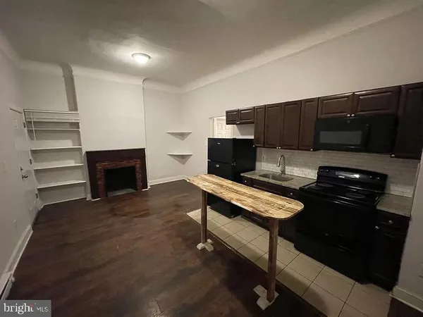 $1,095 | 5404 Wayne Avenue, Philadelphia, PA 19144