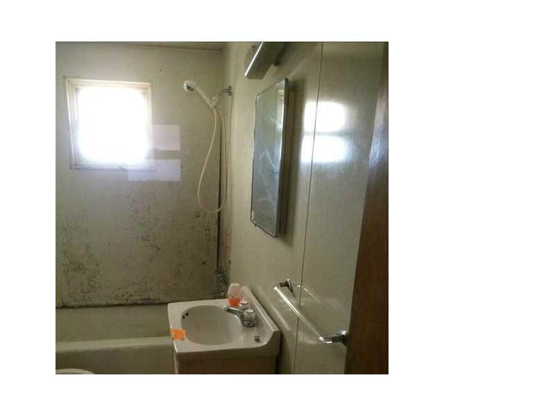 291 Gean Mine Road Imperial, PA 15126 - Photo 5 of 10 Full Bath.