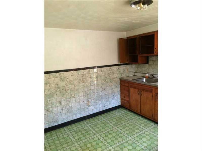 291 Gean Mine Road Imperial, PA 15126 - Photo 8 of 10 Kitchen.