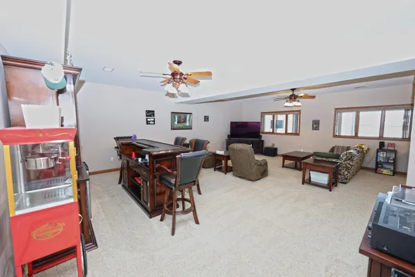 $825,000 | 86640 60th Street, Decatur, MI 49045