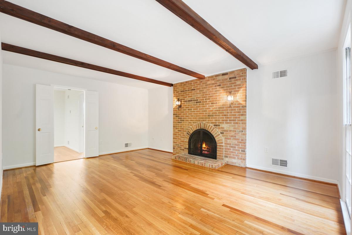 9126 Friars Road Bethesda, MD 20817 - Photo 16 of 32 Family Room