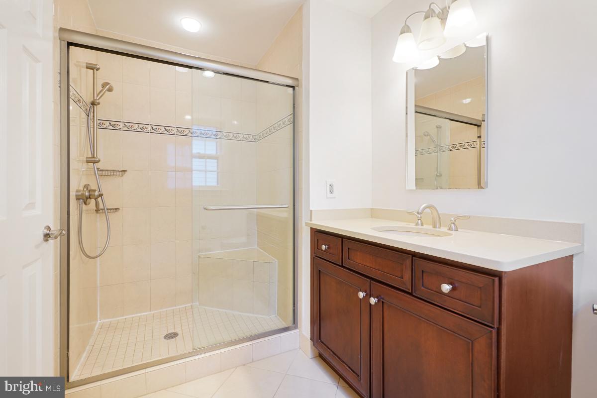 9126 Friars Road Bethesda, MD 20817 - Photo 27 of 32 Primary Bath