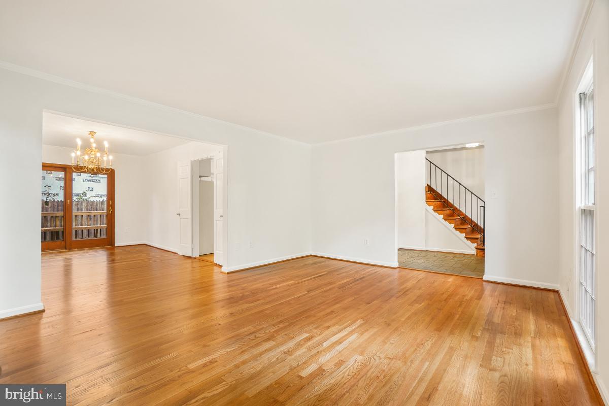 9126 Friars Road Bethesda, MD 20817 - Photo 6 of 32