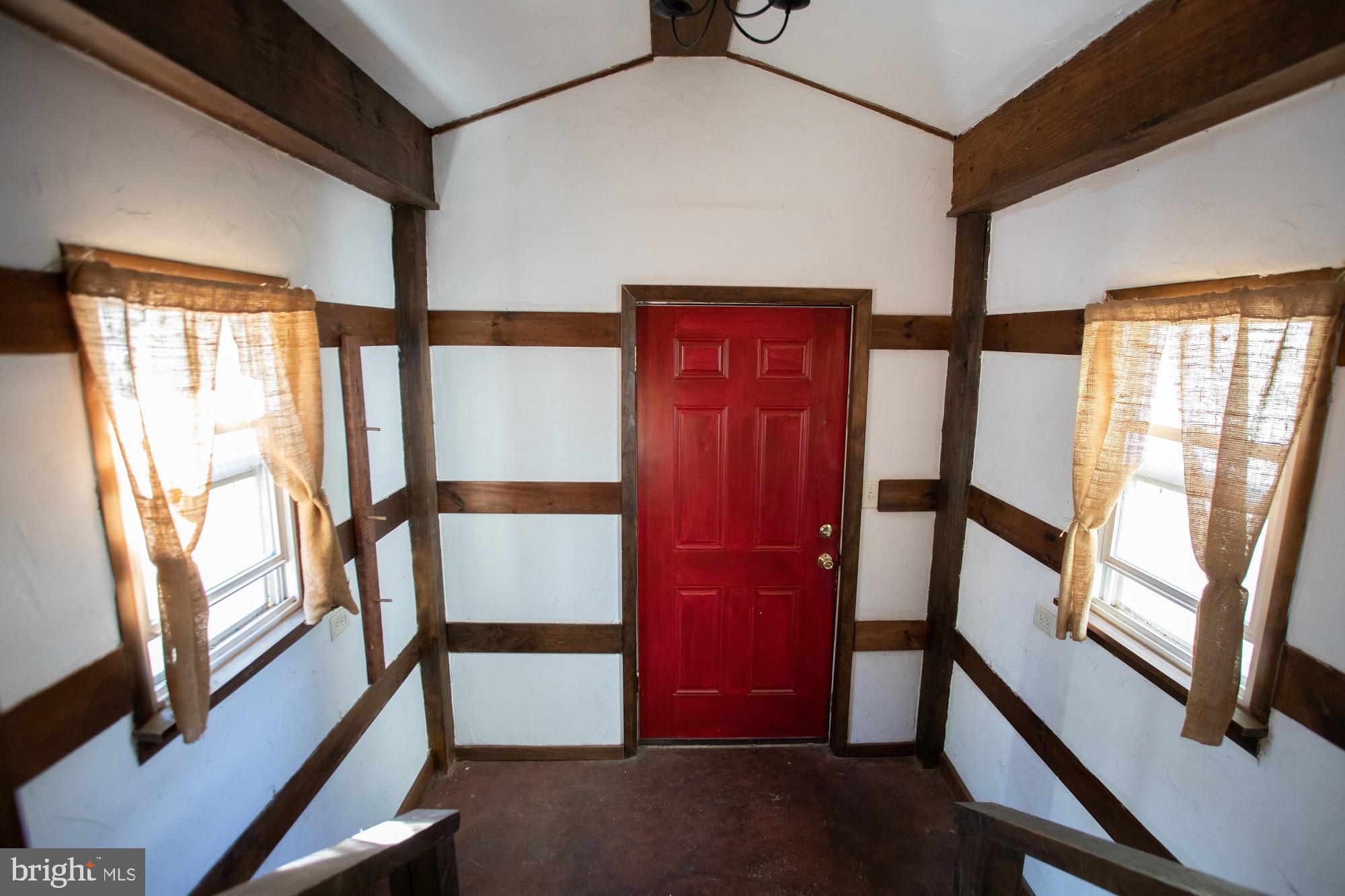 491 Cinder Road New Providence, PA 17560 - Photo 14 of 40 Mudroom
