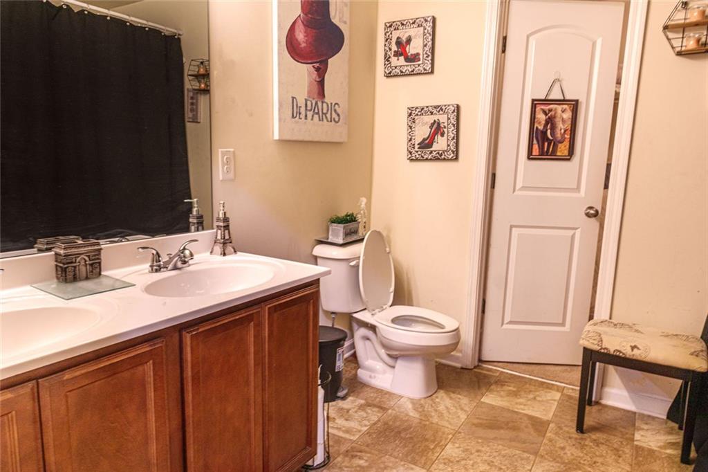 5626 Laurel Ridge Drive Atlanta, GA 30344 - Photo 11 of 20 Gallery Image 11