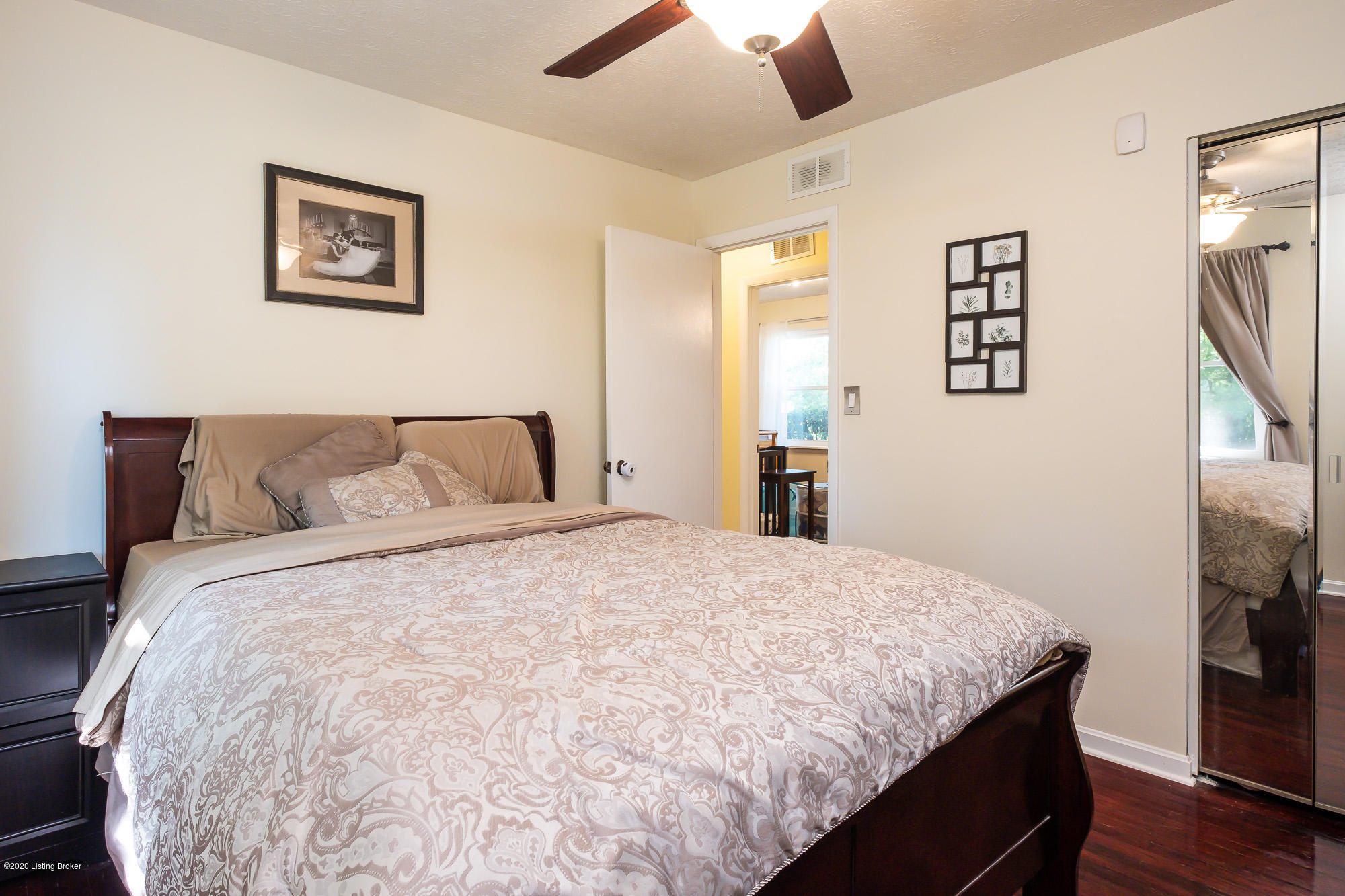 3705 Longview Road Louisville, KY 40299 - Photo 22 of 31 The master bedroom is the largest of the bedrooms and offers beautiful neutral colors and hardwood flooring.