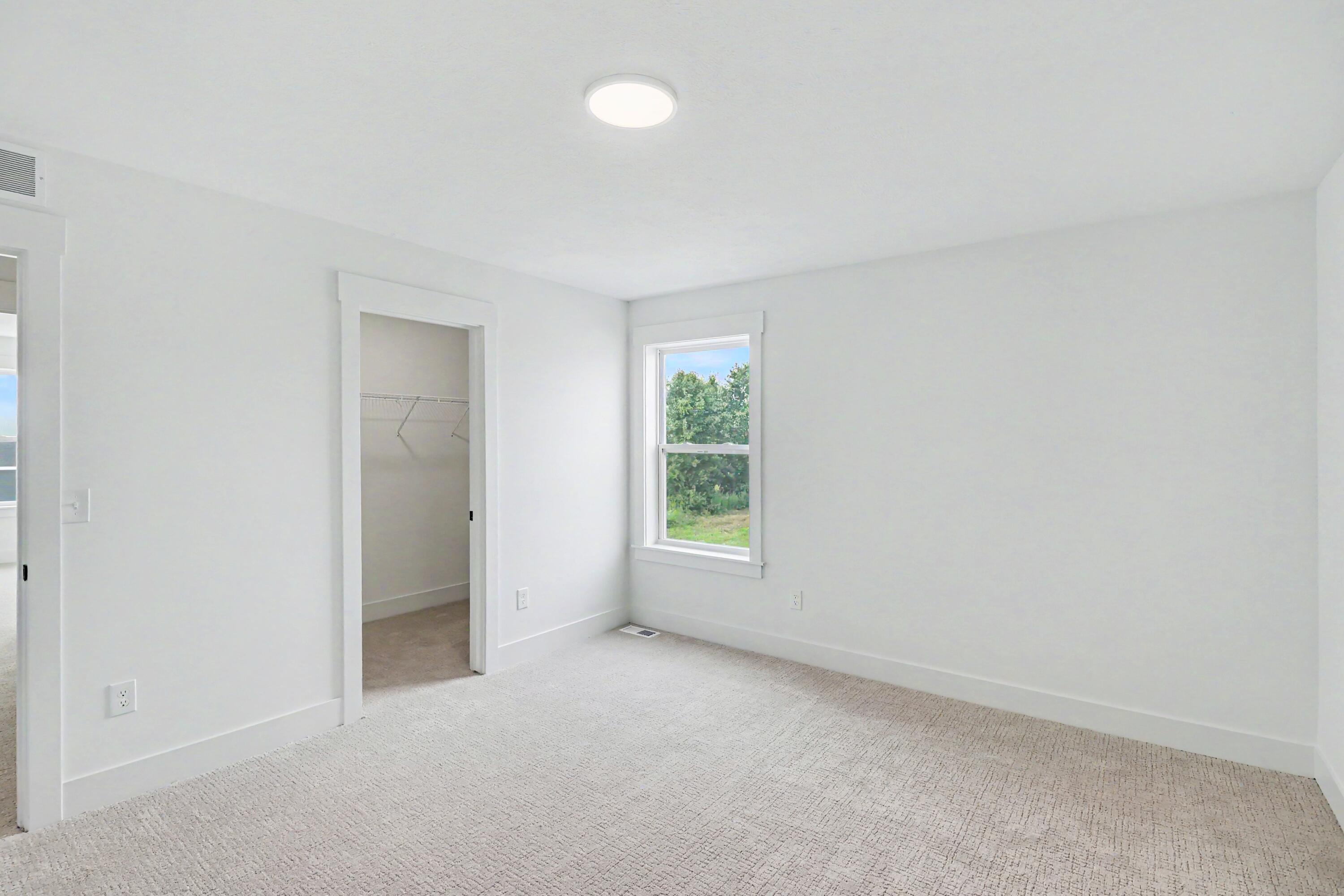 6237 Comiskey Road Stevensville, MI 49127 - Photo 22 of 38 21 APP083-E2700 9.0 BR3 pic1