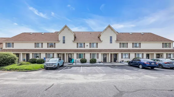 $103,000 | 510 Fairwood Lakes Drive, Unit 20F, Myrtle Beach, SC 29588