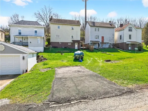 $150,000 | 220 Elm Street, Canonsburg, PA 15317