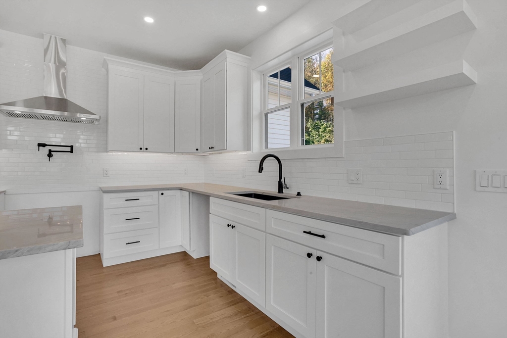 308 North Liberty Street Belchertown, MA 01007 - Photo 11 of 42