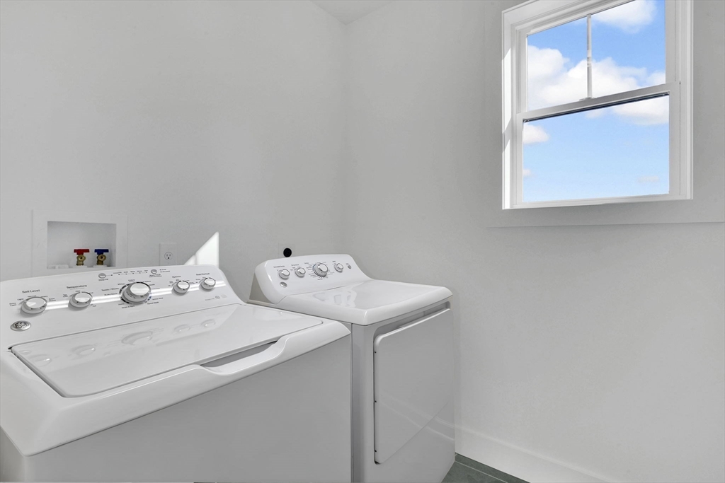 308 North Liberty Street Belchertown, MA 01007 - Photo 25 of 42