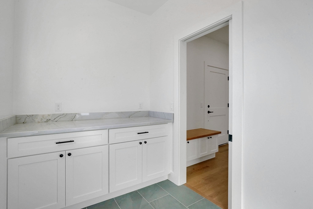 308 North Liberty Street Belchertown, MA 01007 - Photo 26 of 42