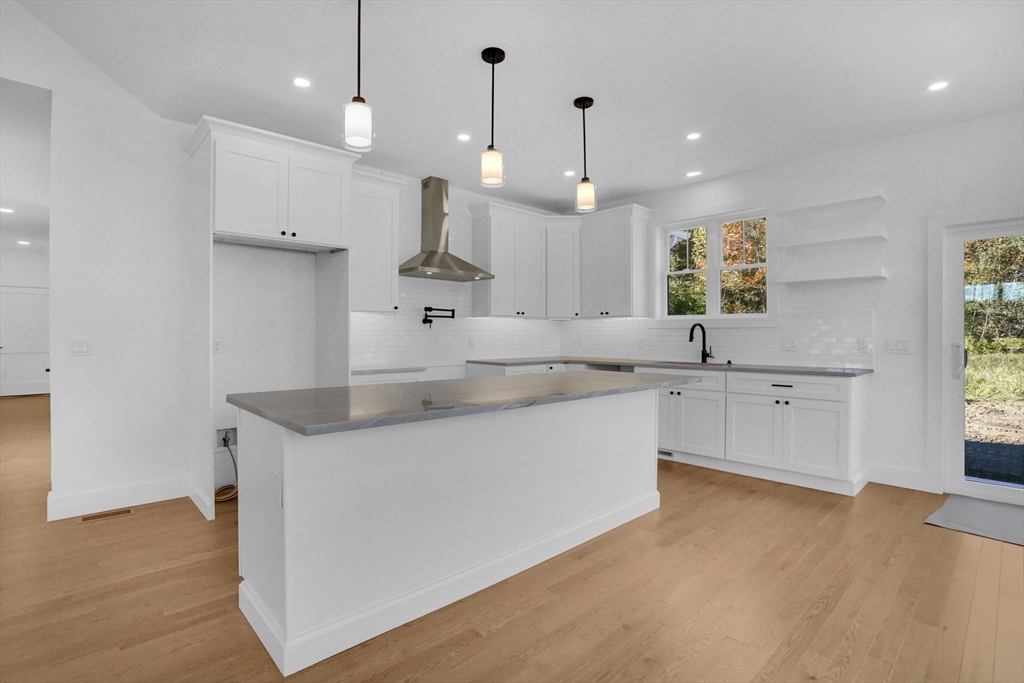 308 North Liberty Street Belchertown, MA 01007 - Photo 9 of 42