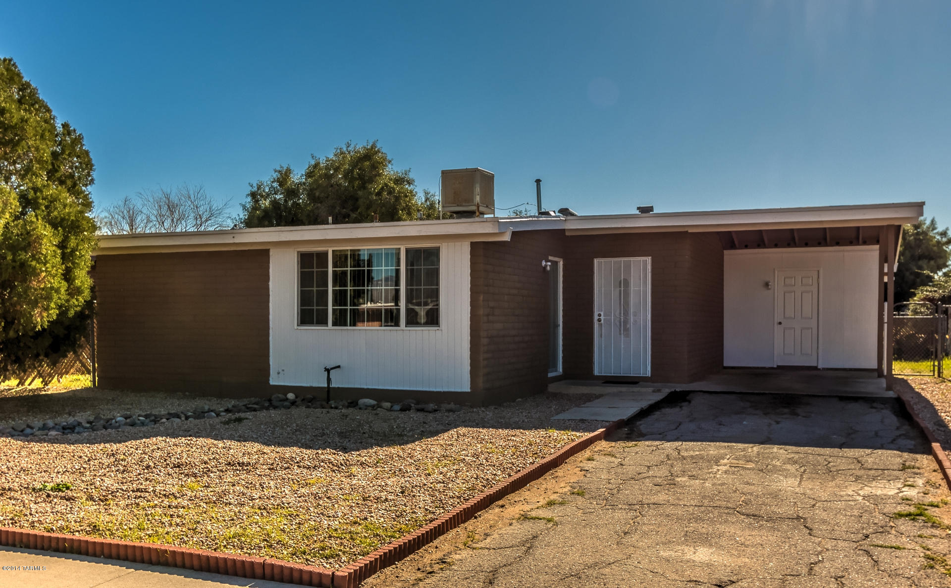 7002 East Stella Road Tucson, AZ 85730 - Photo 2 of 20 Gallery Image 2