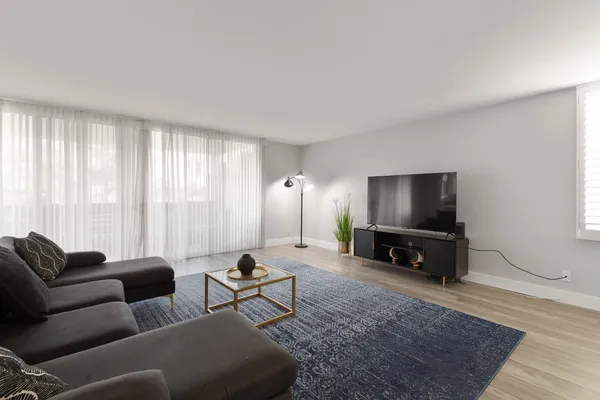 $2,900 | 6502 North Central Avenue, Unit A103, Phoenix, AZ 85012
