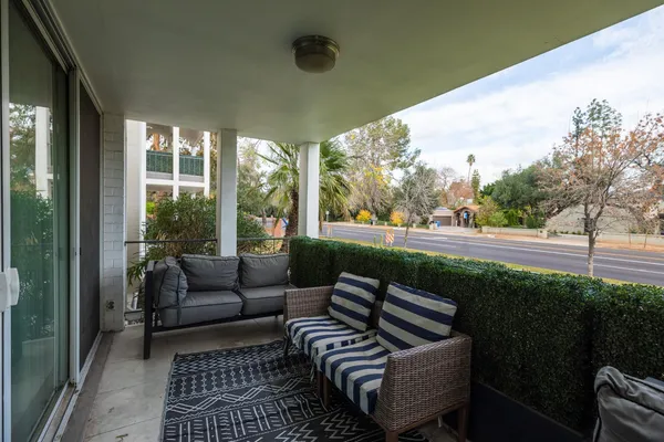 $2,900 | 6502 North Central Avenue, Unit A103, Phoenix, AZ 85012