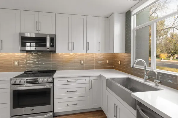 $2,900 | 6502 North Central Avenue, Unit A103, Phoenix, AZ 85012