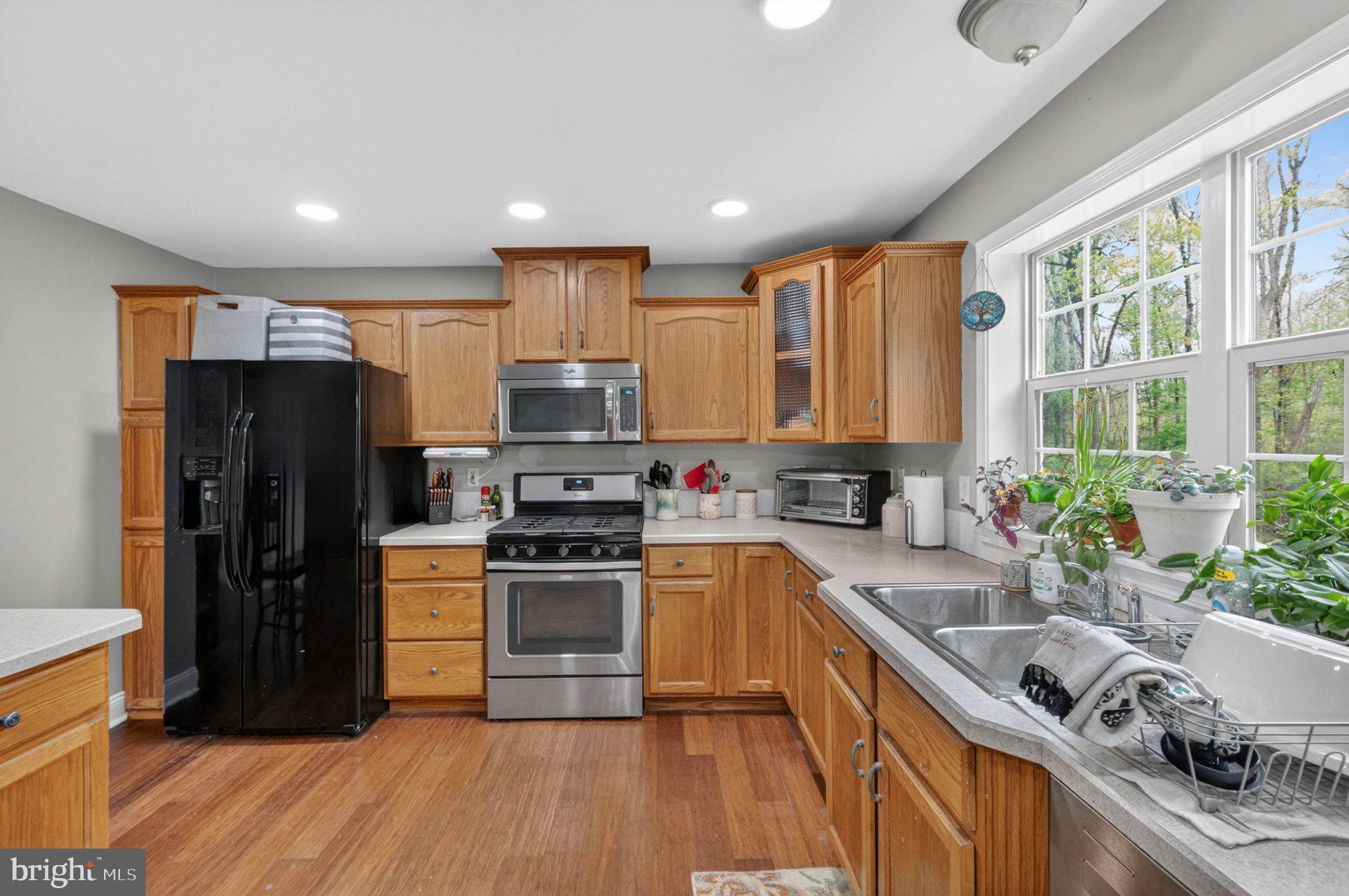 1070 State Road Coopersburg, PA 18036 - Photo 7 of 42 Gallery Image 7