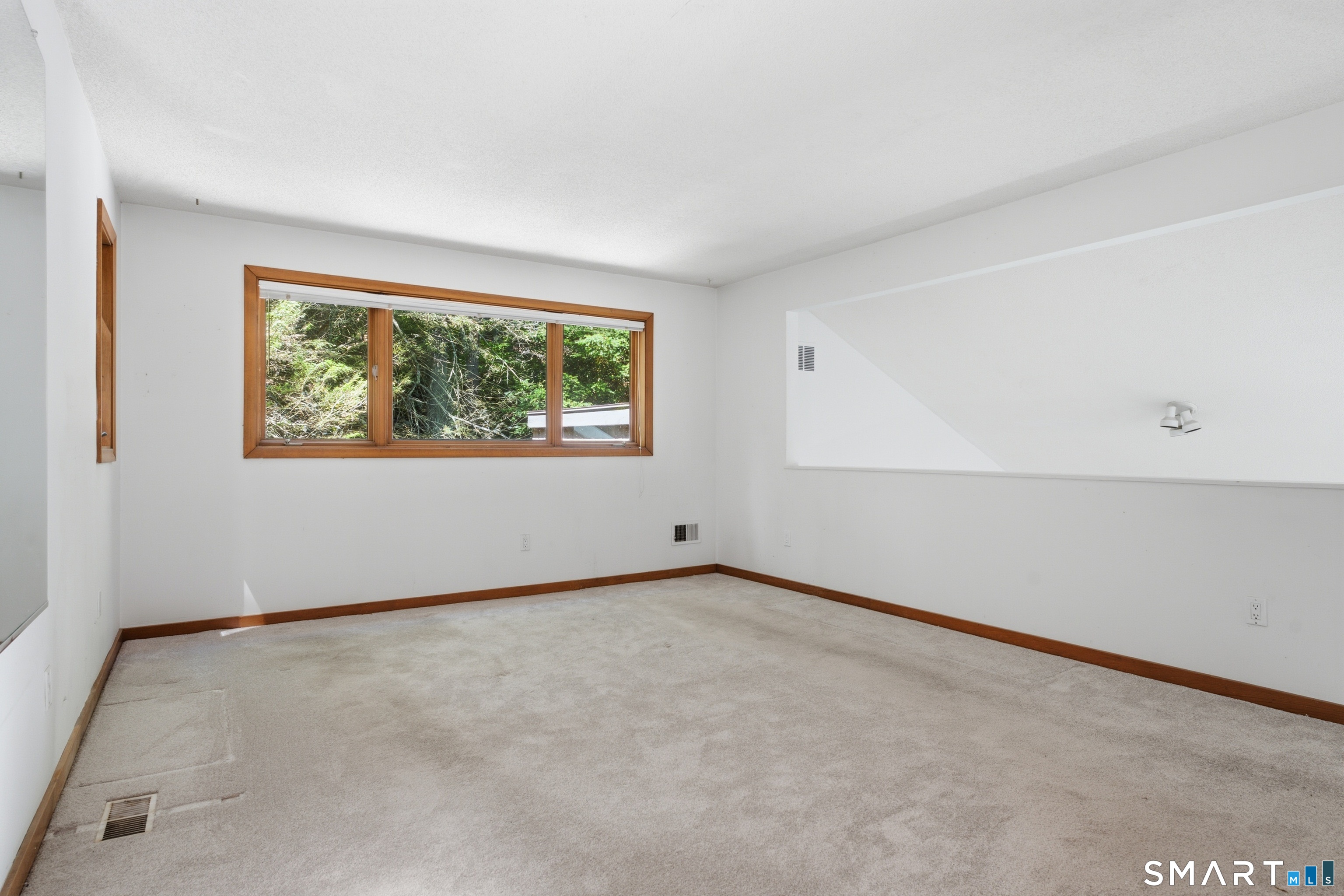 53 Summer Hill Road Madison, CT 06443 - Photo 19 of 29