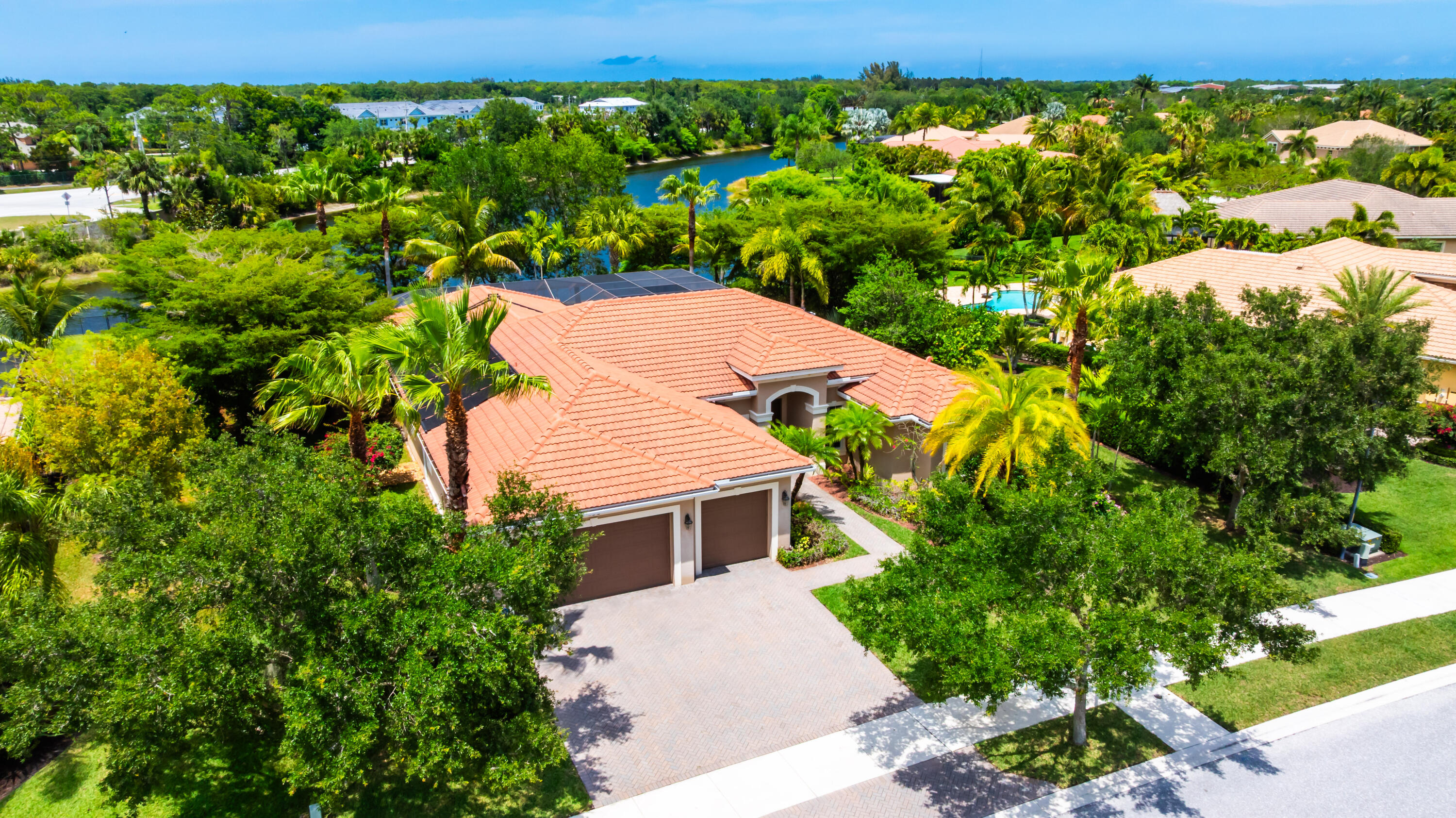 155 Southeast Ethan Terrace Stuart, FL 34997 - Photo 7 of 53 155 SE Ethan Terrace-MLS-1