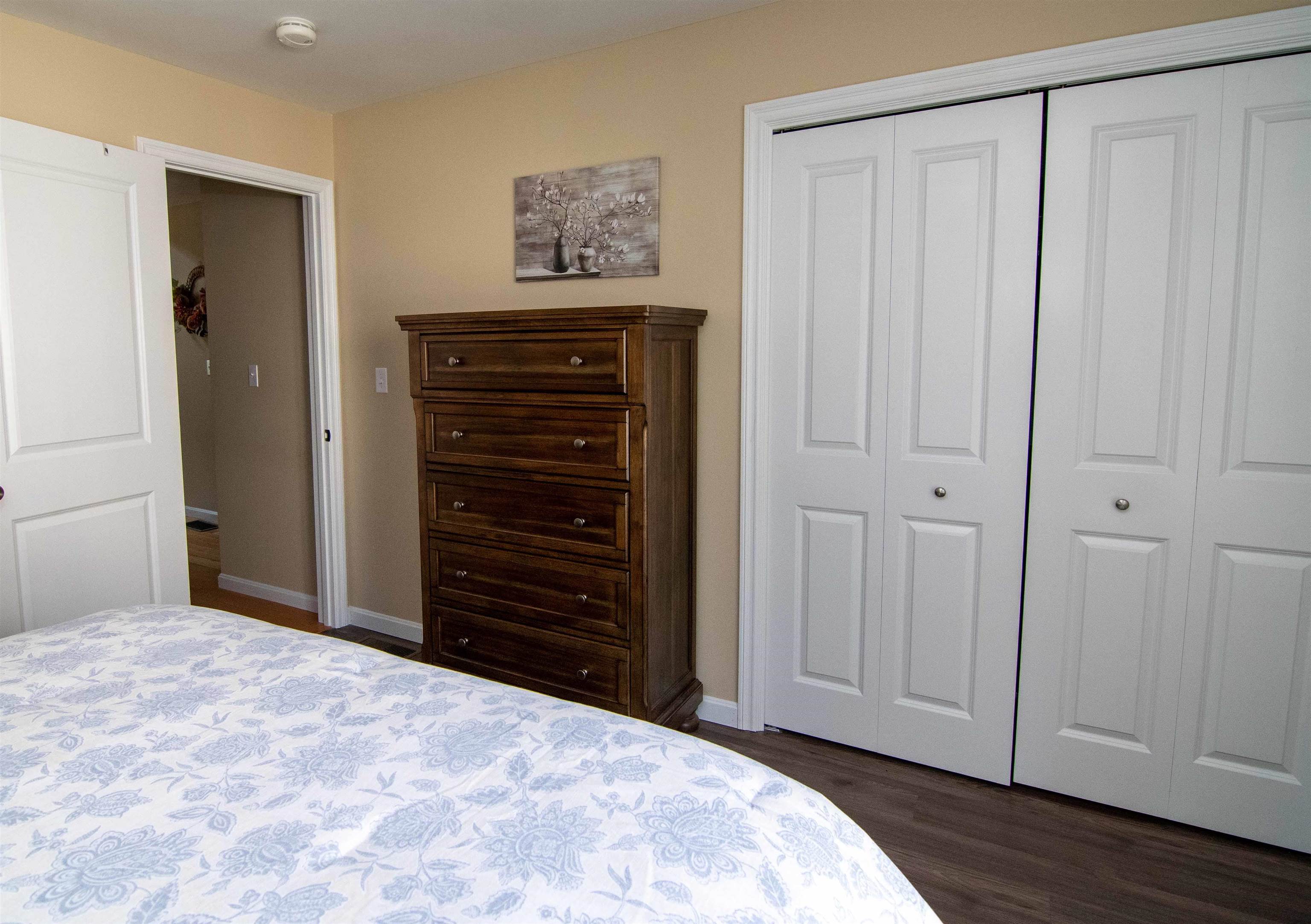 2 Locksley Lane Raymond, NH 03077 - Photo 18 of 35