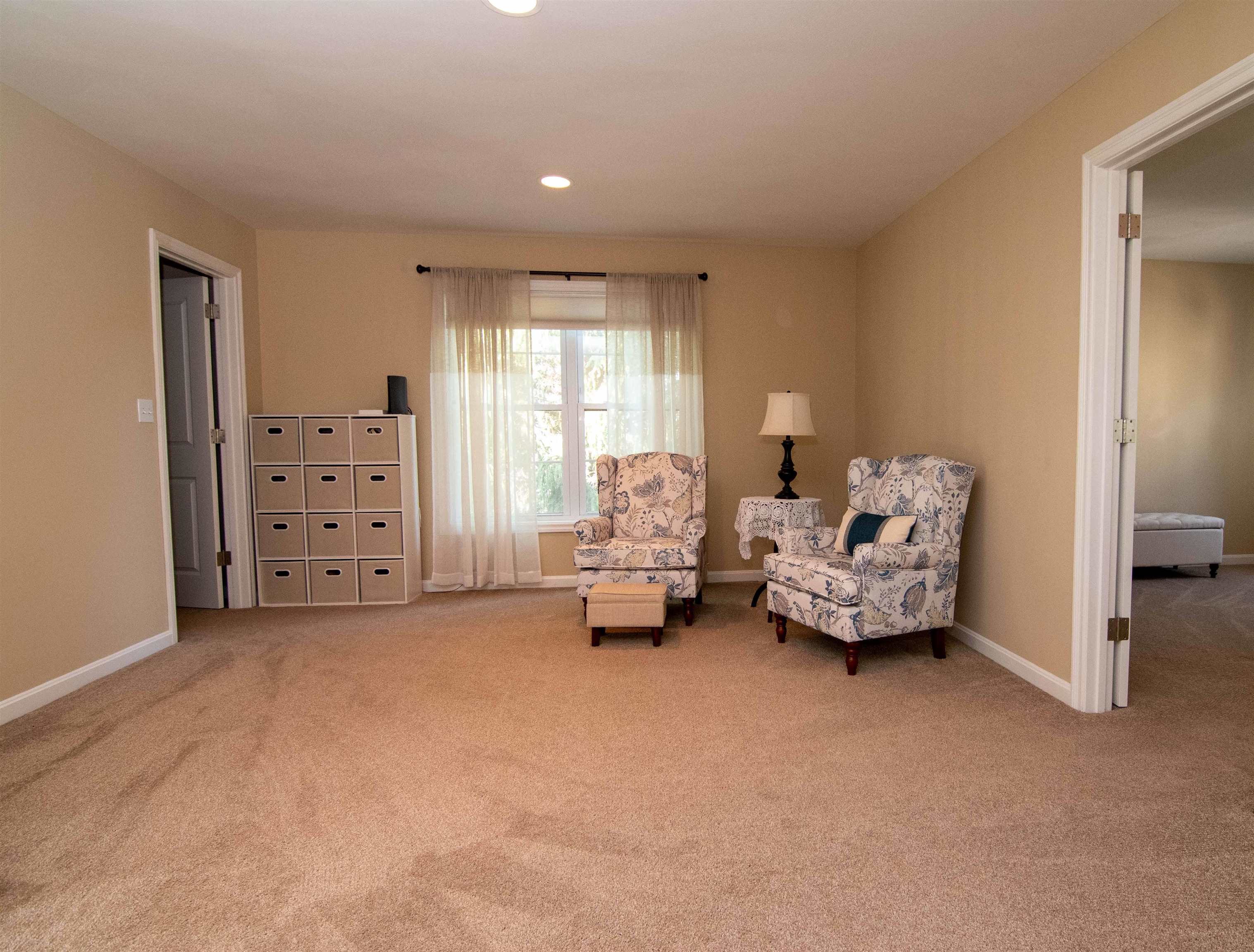 2 Locksley Lane Raymond, NH 03077 - Photo 23 of 35