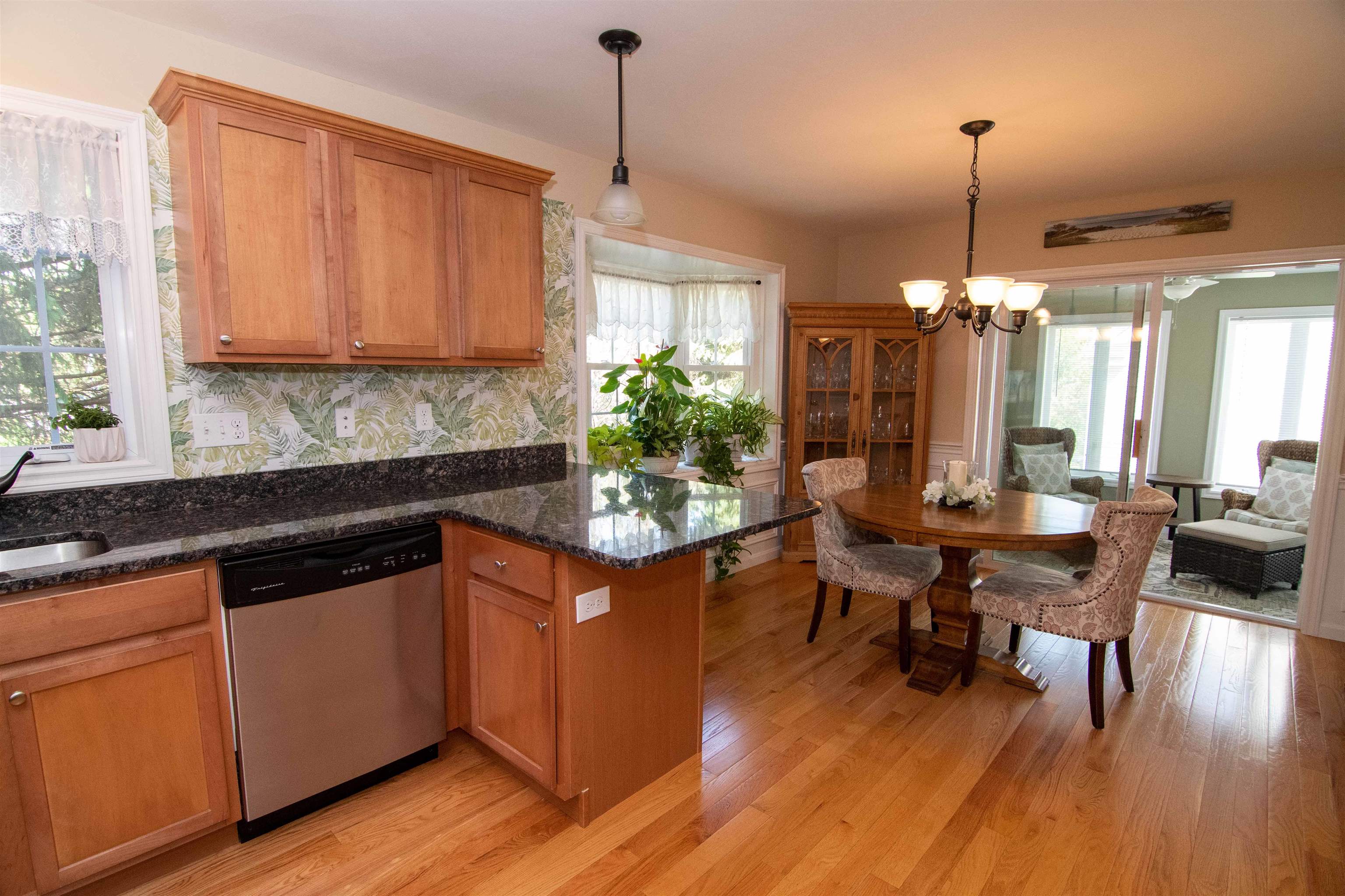 2 Locksley Lane Raymond, NH 03077 - Photo 9 of 35