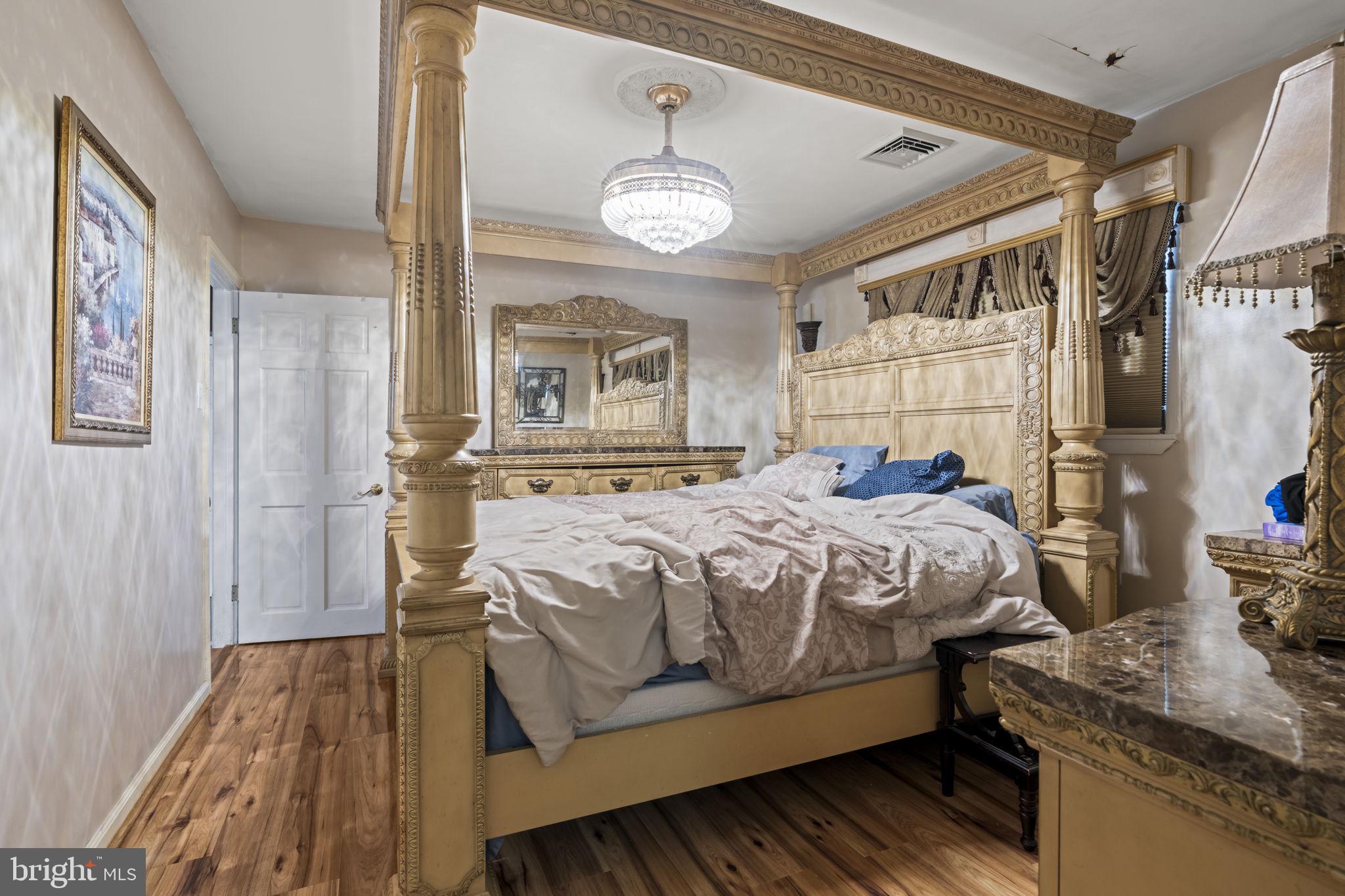 896 Pne Hl Road Philadelphia, PA 19115 - Photo 23 of 37