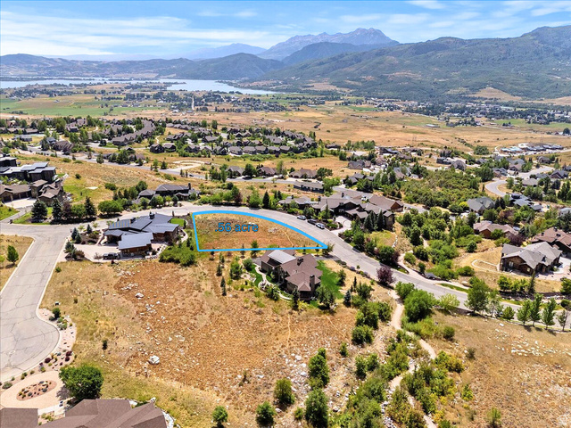 5674 Porcupine Ridge Drive, Unit 19 Eden, UT 84310 - Photo 2 of 6