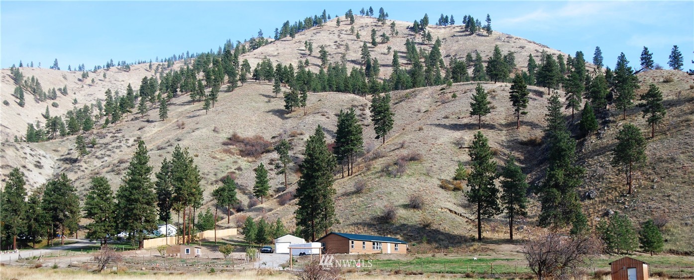 6615 Navarre Coulee Road Chelan, WA 98816 - Photo 2 of 21 Gallery Image 2