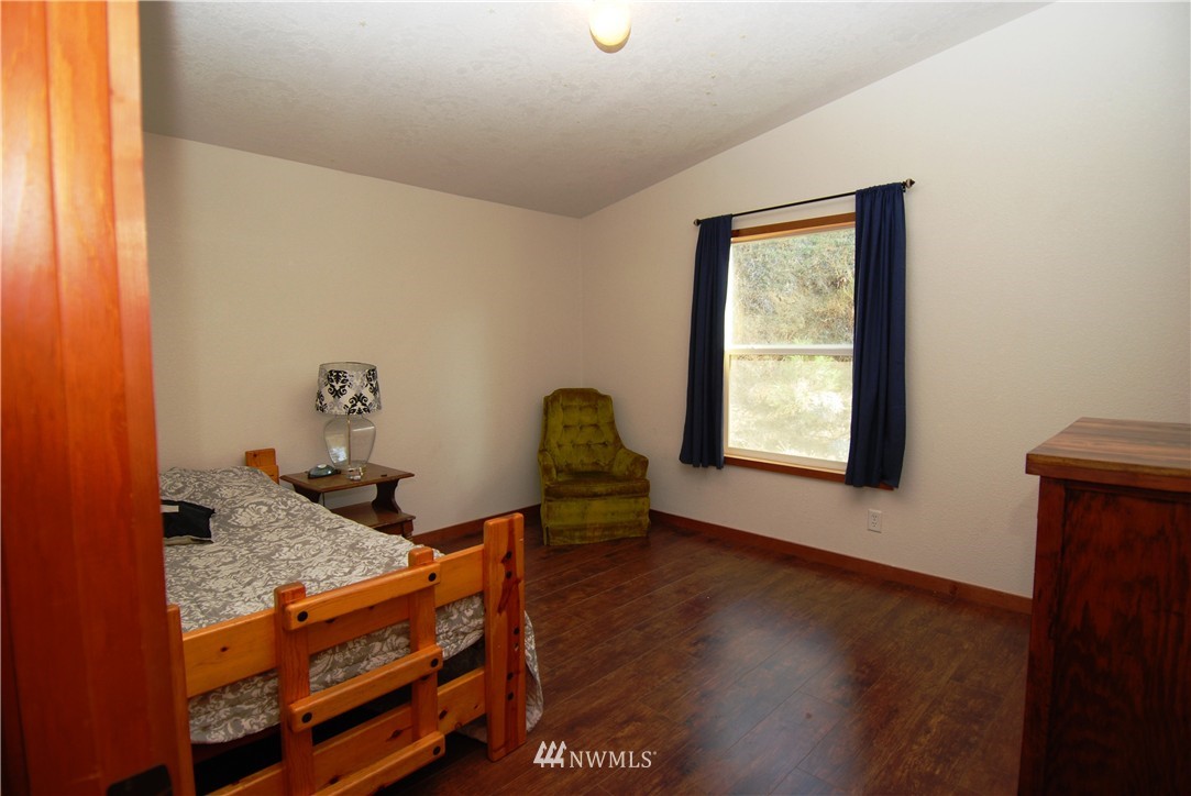 6615 Navarre Coulee Road Chelan, WA 98816 - Photo 13 of 21 Gallery Image 13