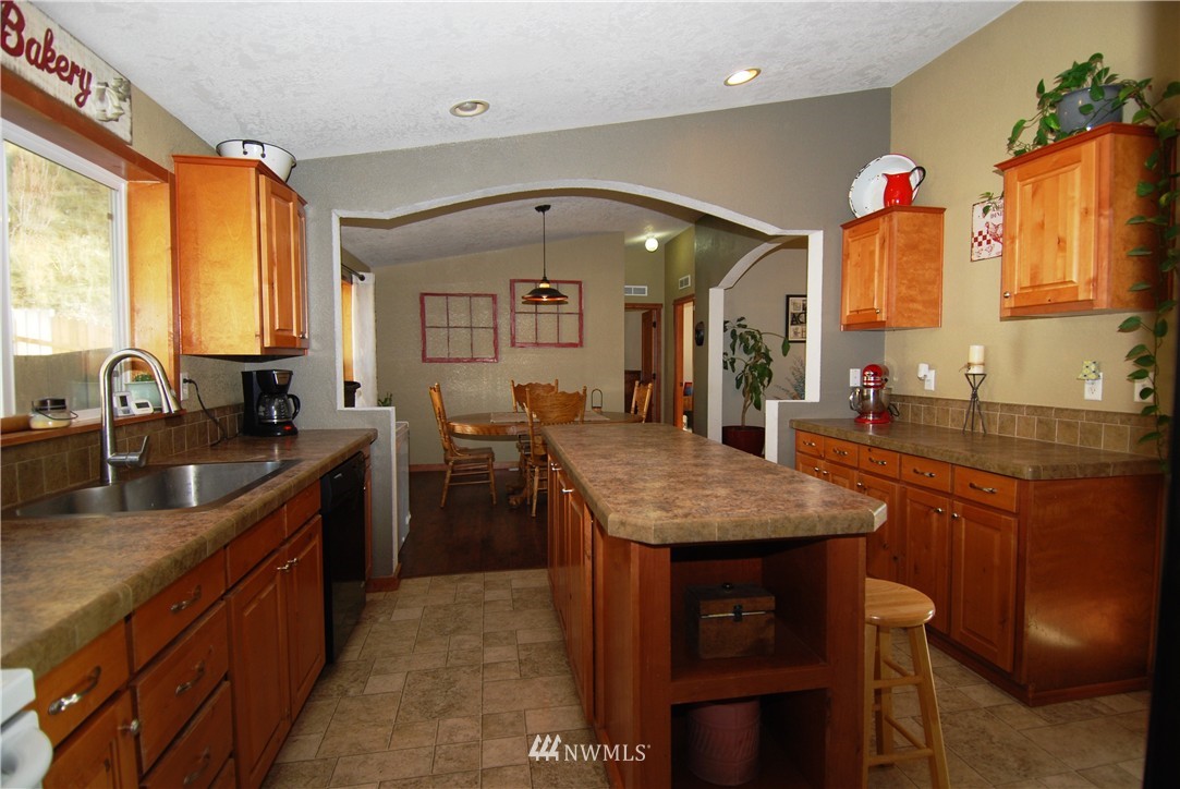 6615 Navarre Coulee Road Chelan, WA 98816 - Photo 6 of 21 Gallery Image 6