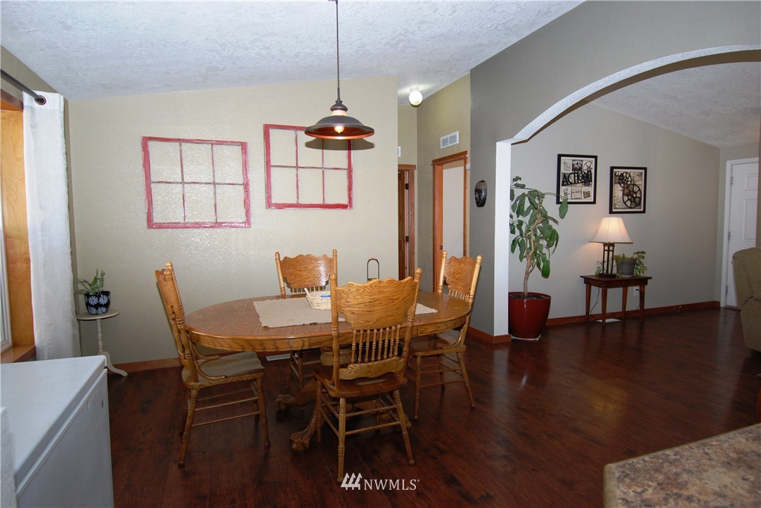 6615 Navarre Coulee Road Chelan, WA 98816 - Photo 7 of 21 Gallery Image 7