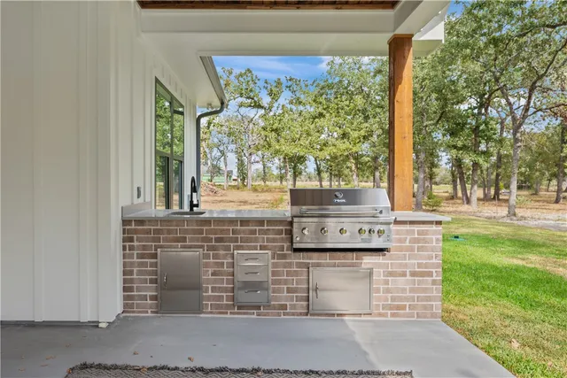 a view of open kitchen with garden