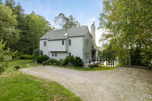 $1,095,000 | 28 Orne Lane, Cushing, ME 04563