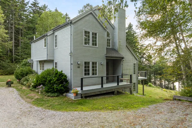 $1,095,000 | 28 Orne Lane, Cushing, ME 04563