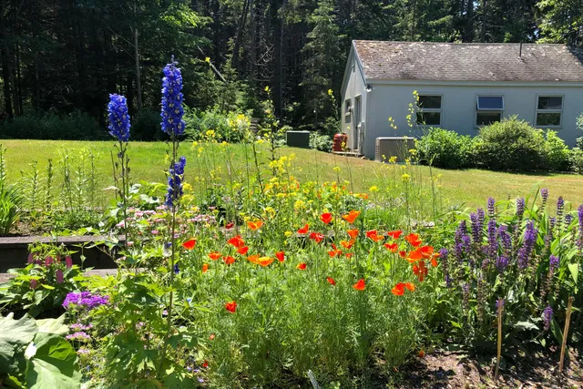 $1,095,000 | 28 Orne Lane, Cushing, ME 04563