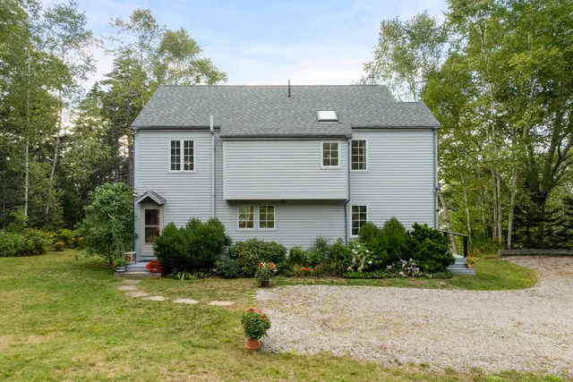 $1,095,000 | 28 Orne Lane, Cushing, ME 04563