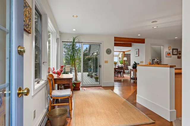 $1,095,000 | 28 Orne Lane, Cushing, ME 04563