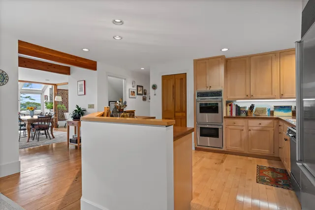 $1,095,000 | 28 Orne Lane, Cushing, ME 04563