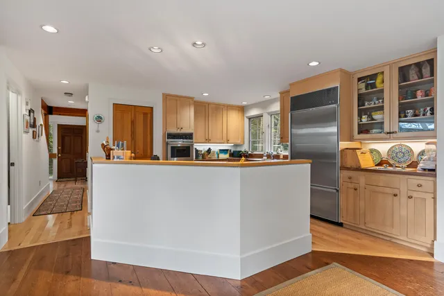 $1,095,000 | 28 Orne Lane, Cushing, ME 04563