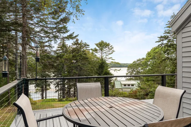 $1,095,000 | 28 Orne Lane, Cushing, ME 04563