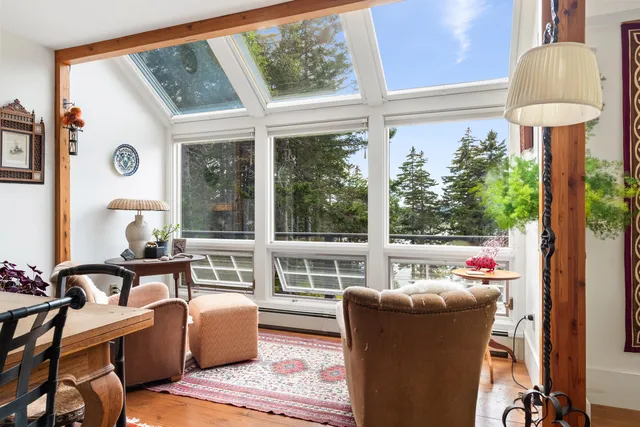 $1,095,000 | 28 Orne Lane, Cushing, ME 04563