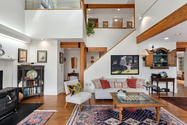 $1,095,000 | 28 Orne Lane, Cushing, ME 04563