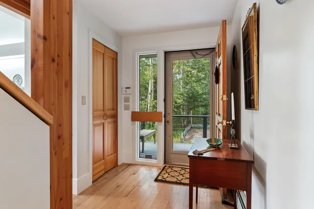 $1,095,000 | 28 Orne Lane, Cushing, ME 04563