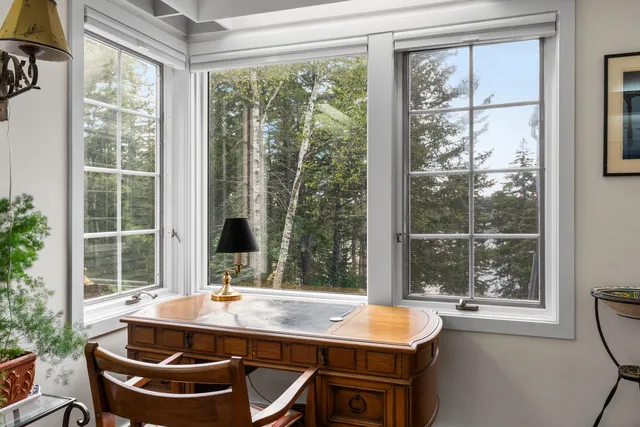 $1,095,000 | 28 Orne Lane, Cushing, ME 04563