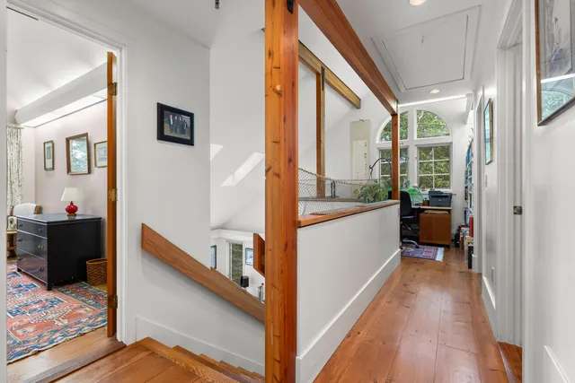 $1,095,000 | 28 Orne Lane, Cushing, ME 04563