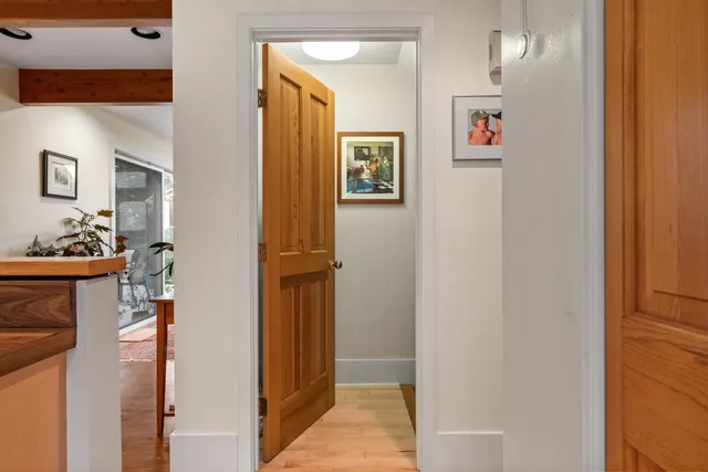 $1,095,000 | 28 Orne Lane, Cushing, ME 04563