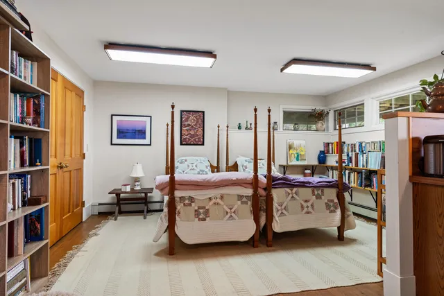 $1,095,000 | 28 Orne Lane, Cushing, ME 04563